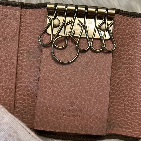 Authentic Gucci leather trifold  keychain cardholder Cute handwritten logo - Picture 10 of 16